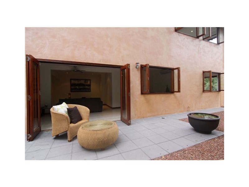 176  Sydney Close, Bayview Heights QLD 4868