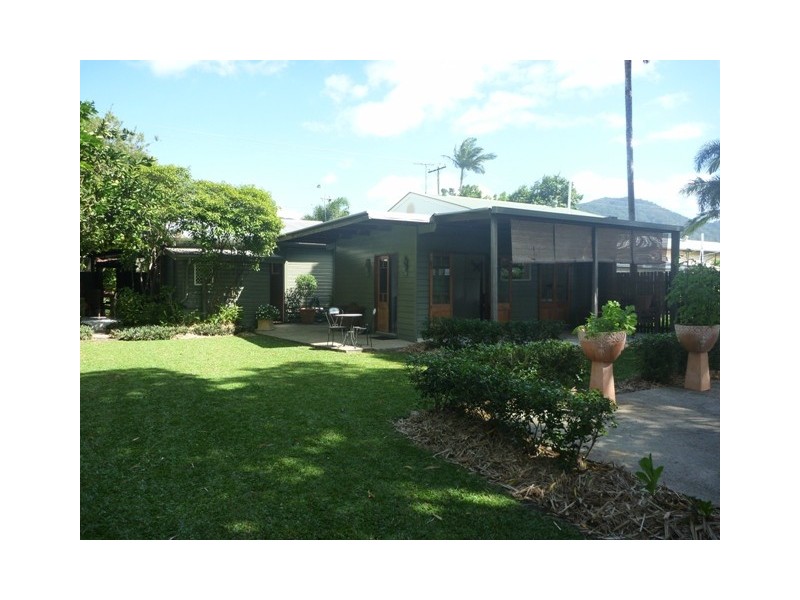 240  McCoombe Street, Bungalow QLD 4870