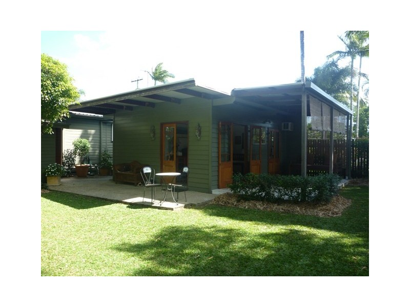 240  McCoombe Street, Bungalow QLD 4870