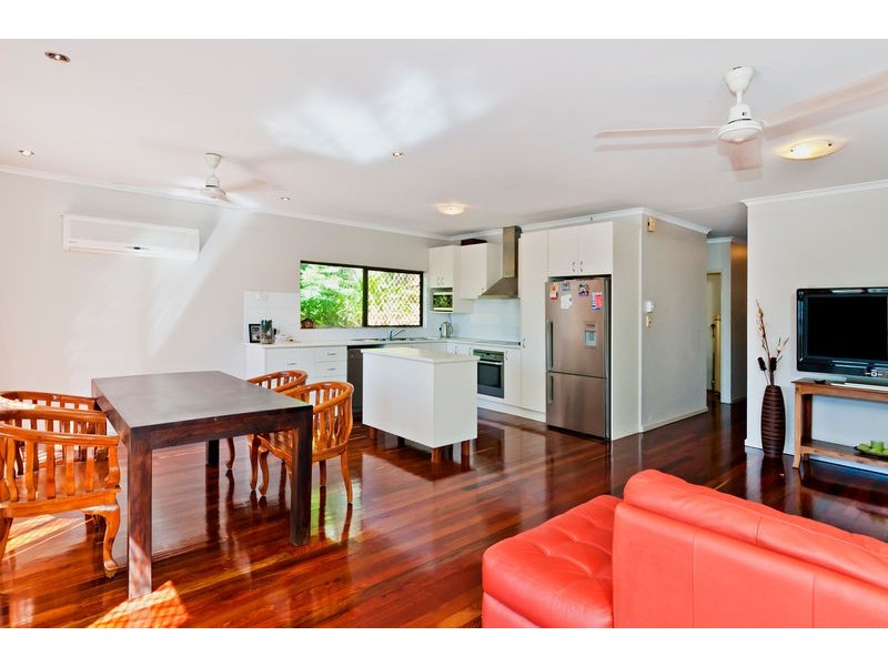 9  Bellbird Street, Bayview Heights QLD 4868