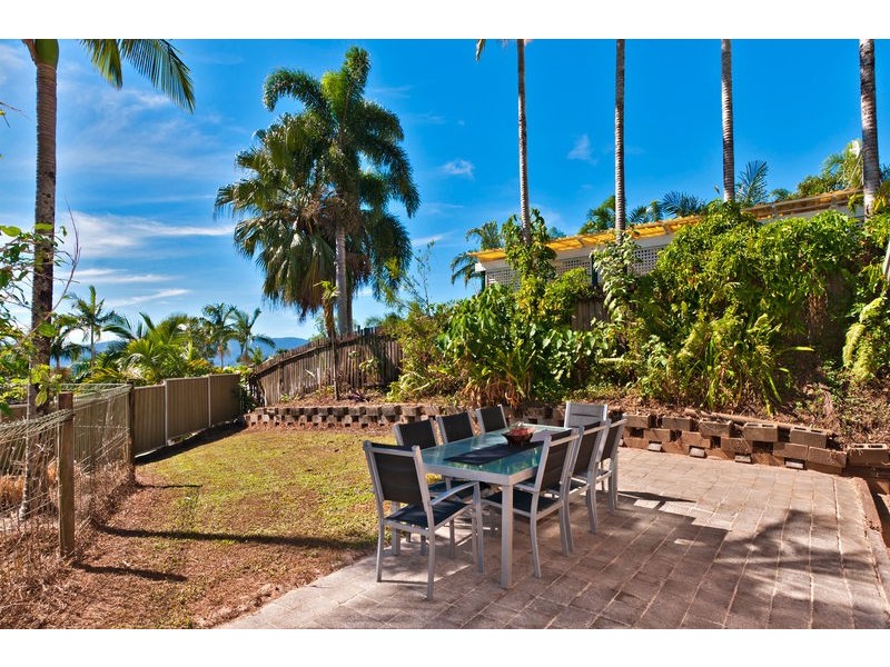 9  Bellbird Street, Bayview Heights QLD 4868