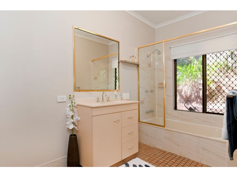 9  Bellbird Street, Bayview Heights QLD 4868