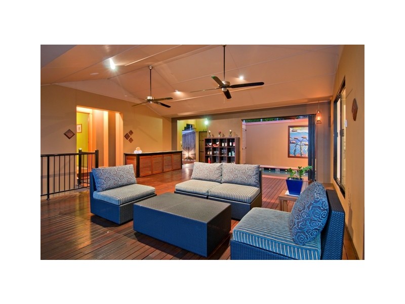 10  Strutton Place, City View Estate, Mooroobool QLD 4870