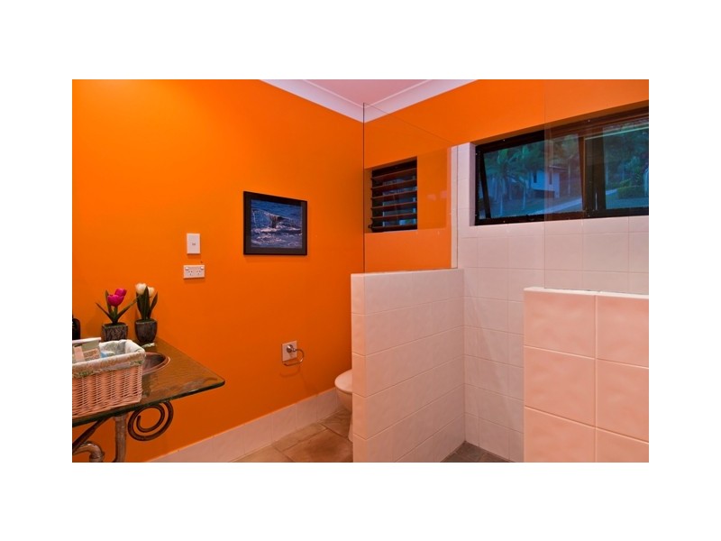 10  Strutton Place, City View Estate, Mooroobool QLD 4870