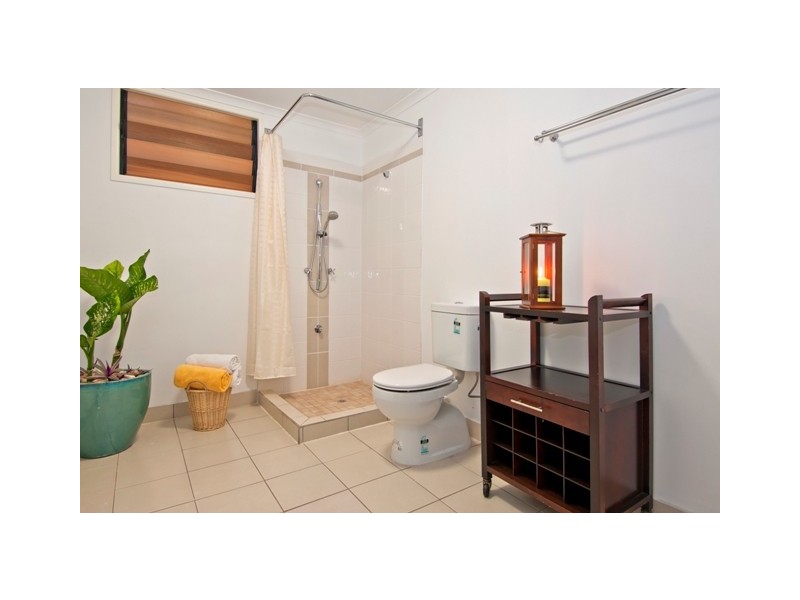 10  Strutton Place, City View Estate, Mooroobool QLD 4870