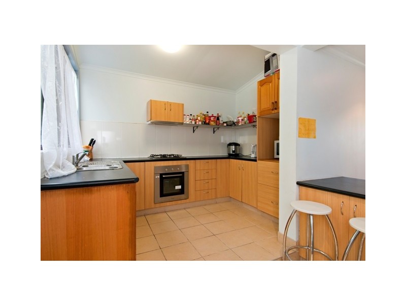 11  Dunn Street, Cairns North QLD 4870