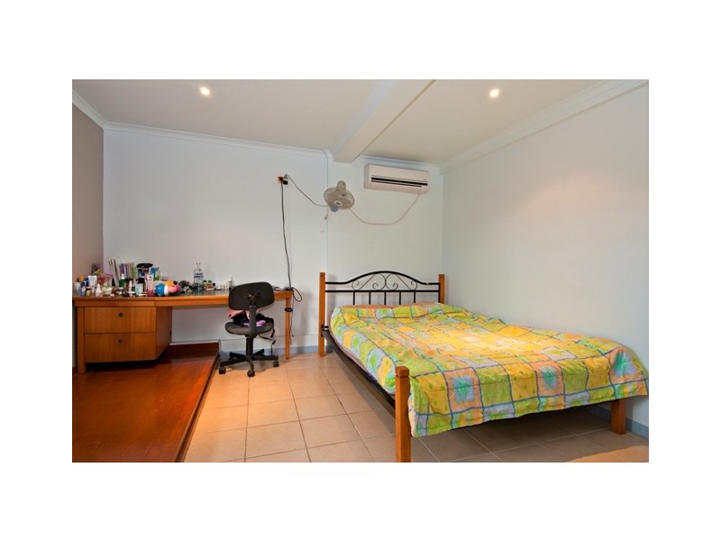 11  Dunn Street, Cairns North QLD 4870