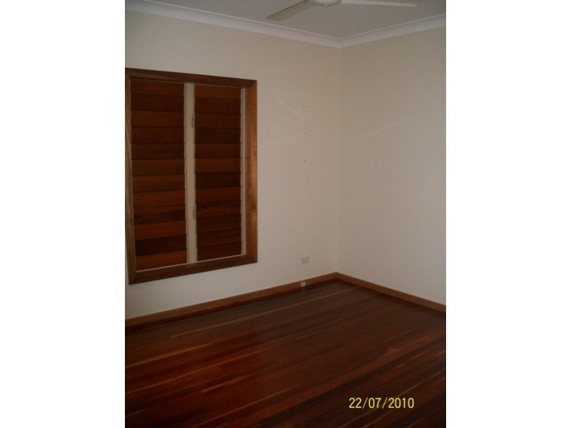 Whitfield QLD 4870