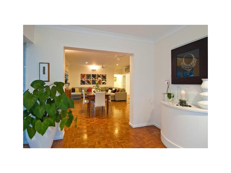 Mooroobool QLD 4870