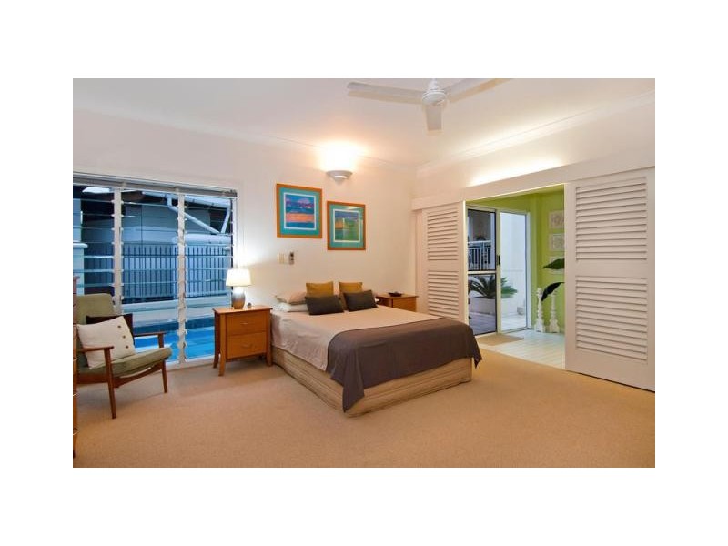 Mooroobool QLD 4870