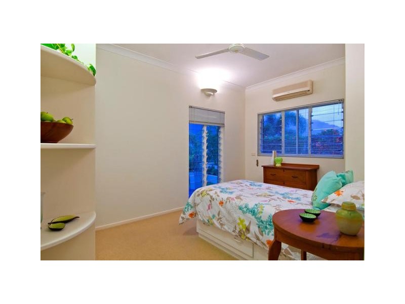 Mooroobool QLD 4870