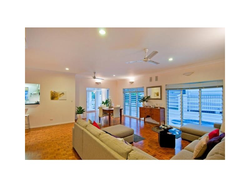 Mooroobool QLD 4870