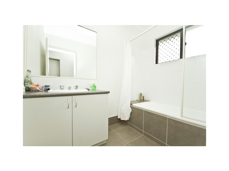 22 Cadell Street, Bentley Park QLD 4869