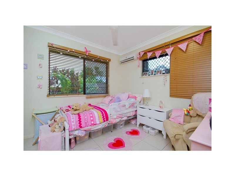 33 Fitzmaurice Drive, Bentley Park QLD 4869