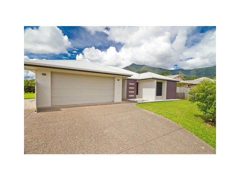 33 Fitzmaurice Drive, Bentley Park QLD 4869