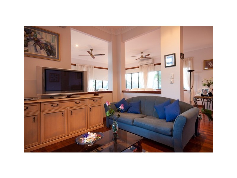 43  Summer Hill Drive, Mooroobool QLD 4870