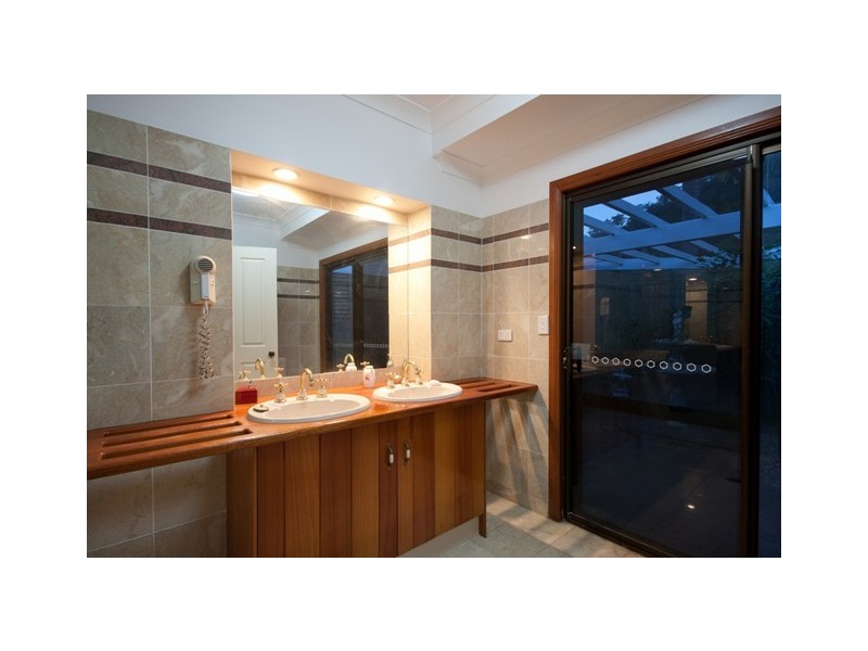 43  Summer Hill Drive, Mooroobool QLD 4870