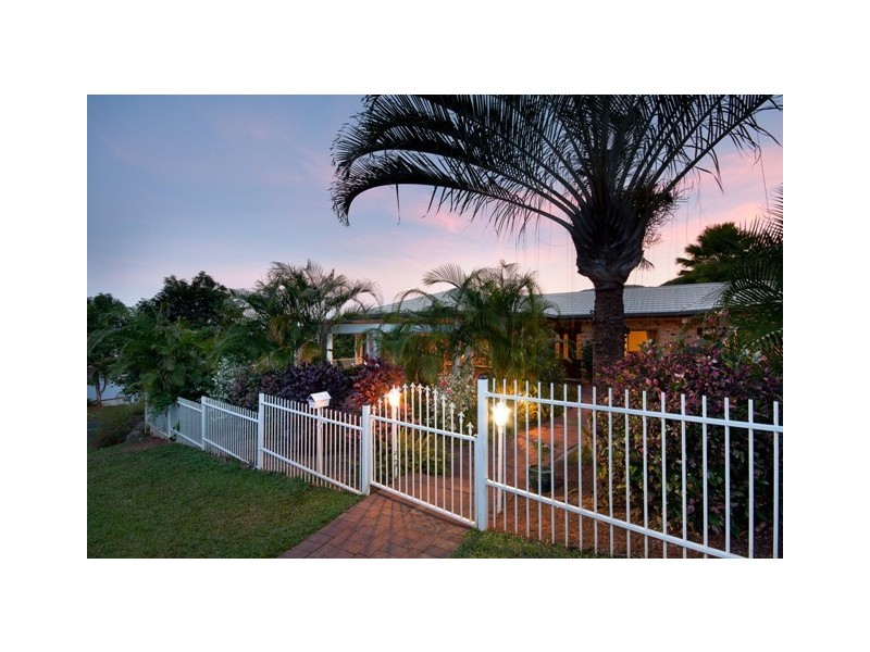 43  Summer Hill Drive, Mooroobool QLD 4870