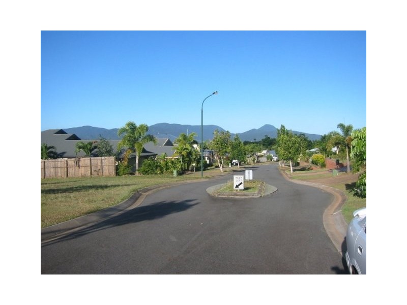 18 Sweetlip Close, Kanimbla QLD 4870