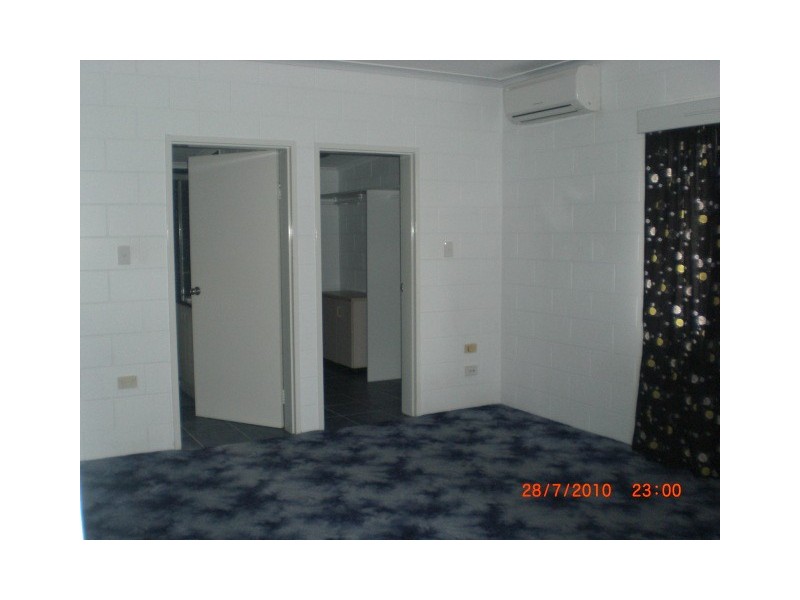 Bentley Park QLD 4869