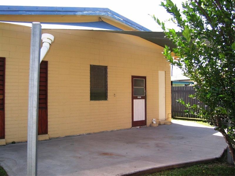 241 Little Spence Street, Bungalow QLD 4870