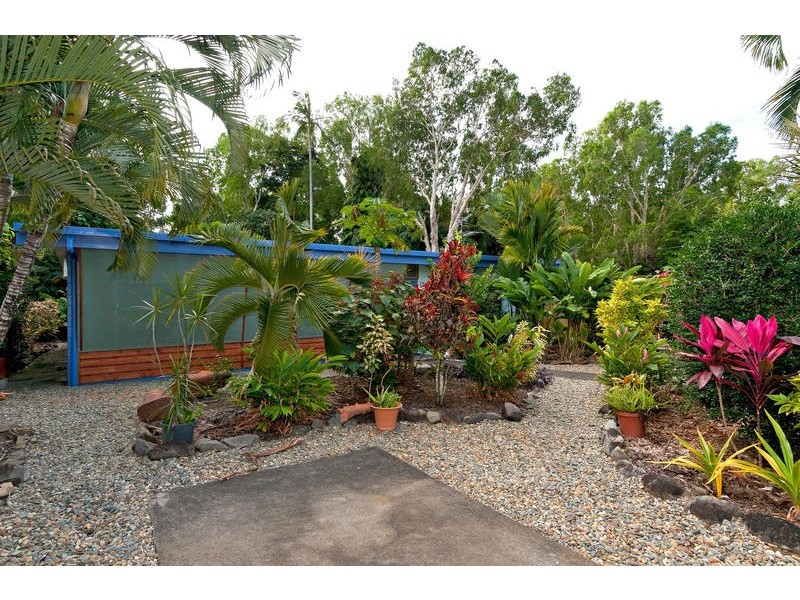 22  Endeavour Road, Clifton Beach QLD 4879