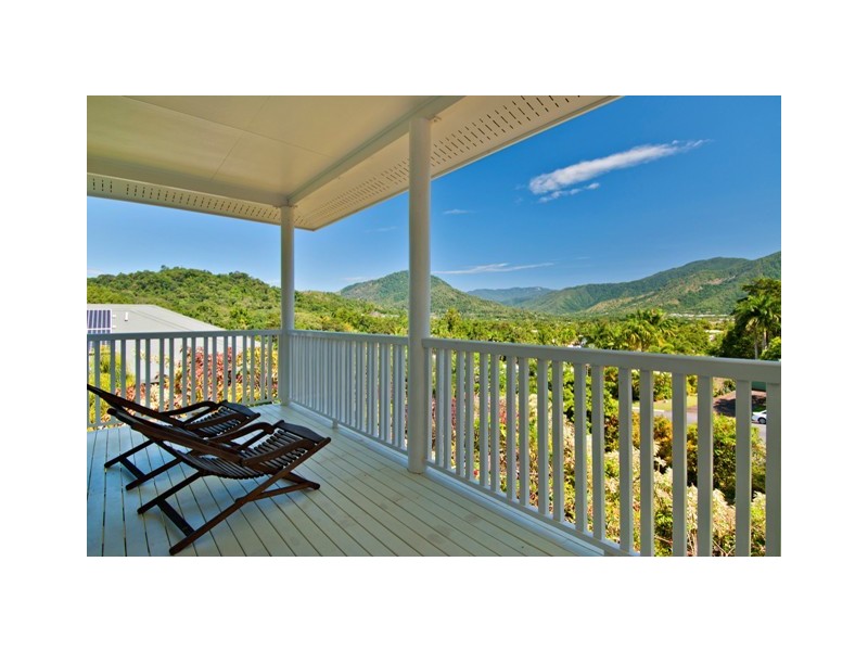 6 Fallon Close, Brinsmead QLD 4870