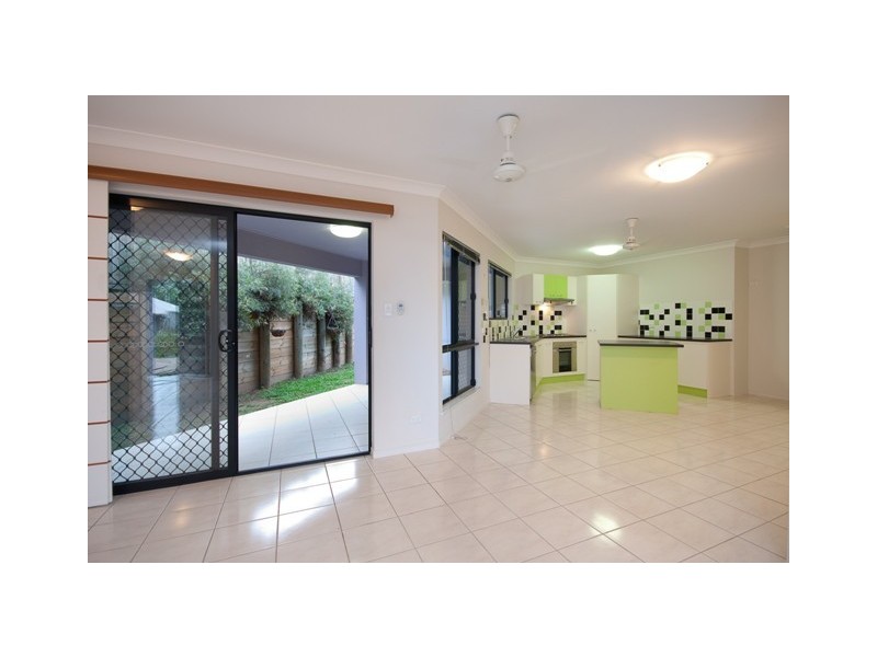 Bentley Park QLD 4869