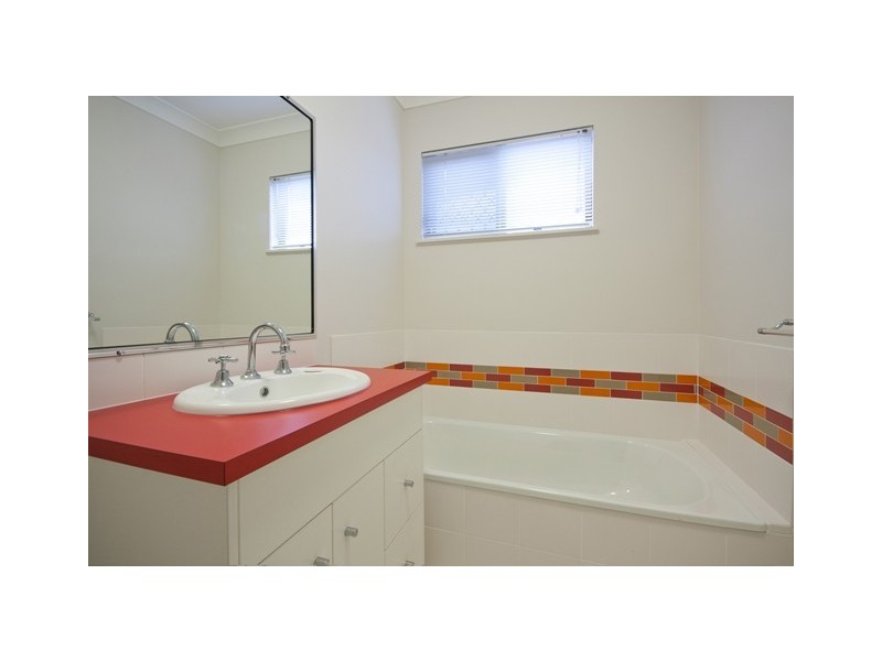 Bentley Park QLD 4869