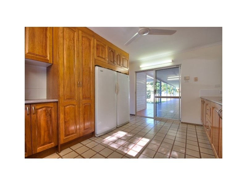 6 Kurrajong Street, Earlville QLD 4870