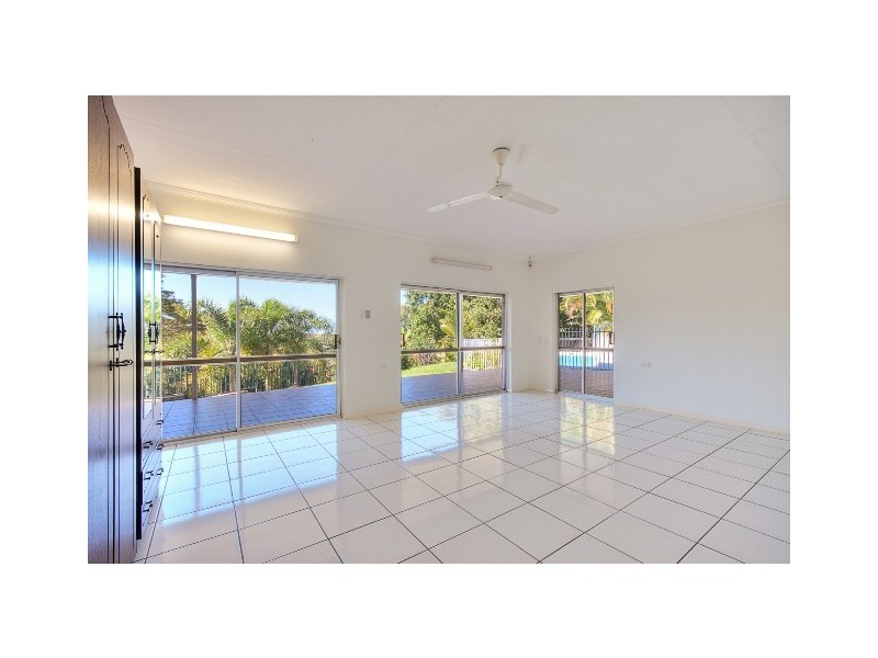 6 Kurrajong Street, Earlville QLD 4870