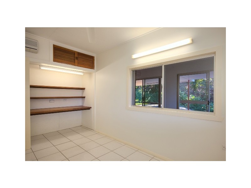 6 Kurrajong Street, Earlville QLD 4870