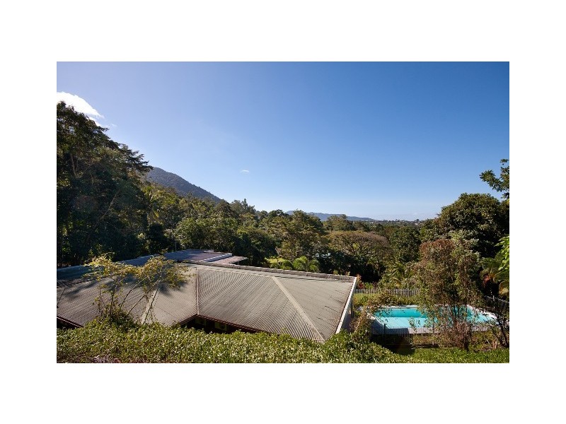 6 Kurrajong Street, Earlville QLD 4870