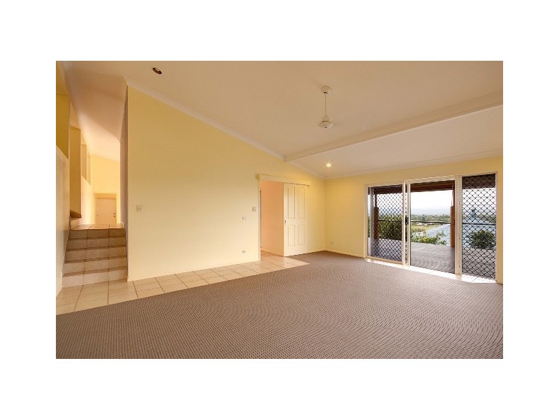 14  Guthrie Close, Bentley Park QLD 4869