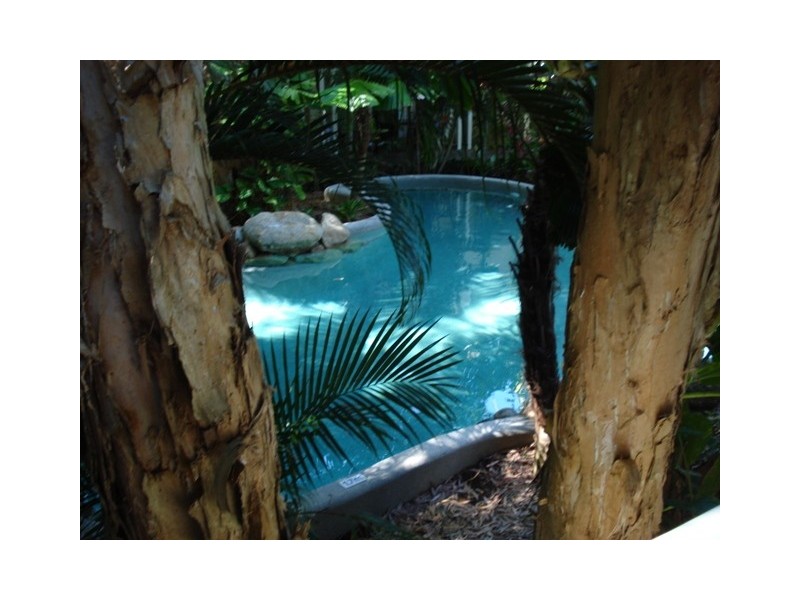 110/6 Triton Place, Palm Cove QLD 4879