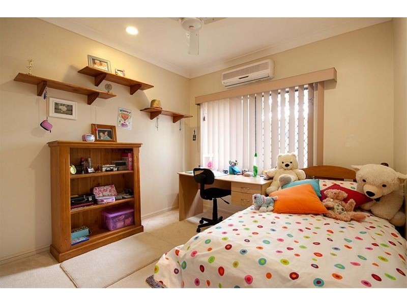 Bentley Park QLD 4869