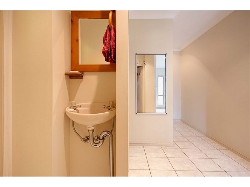 Bentley Park QLD 4869