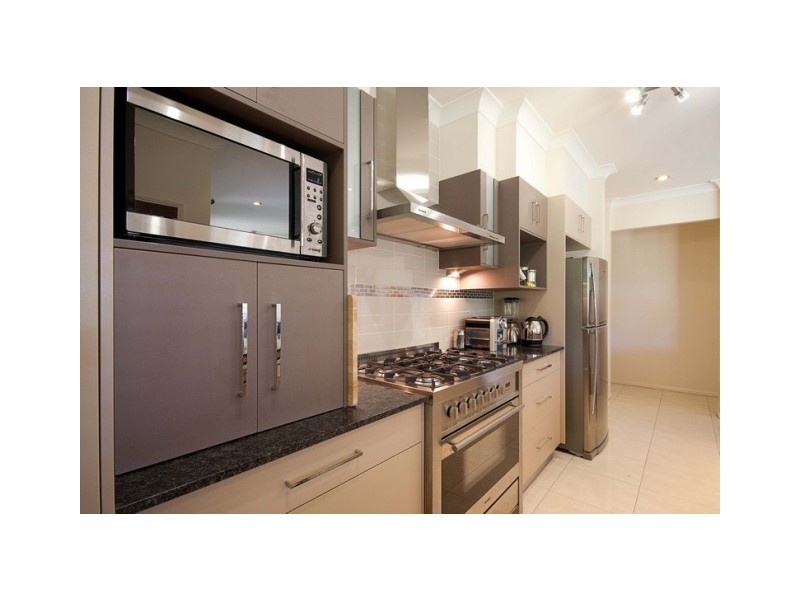 5 Quail Close, Woree QLD 4868