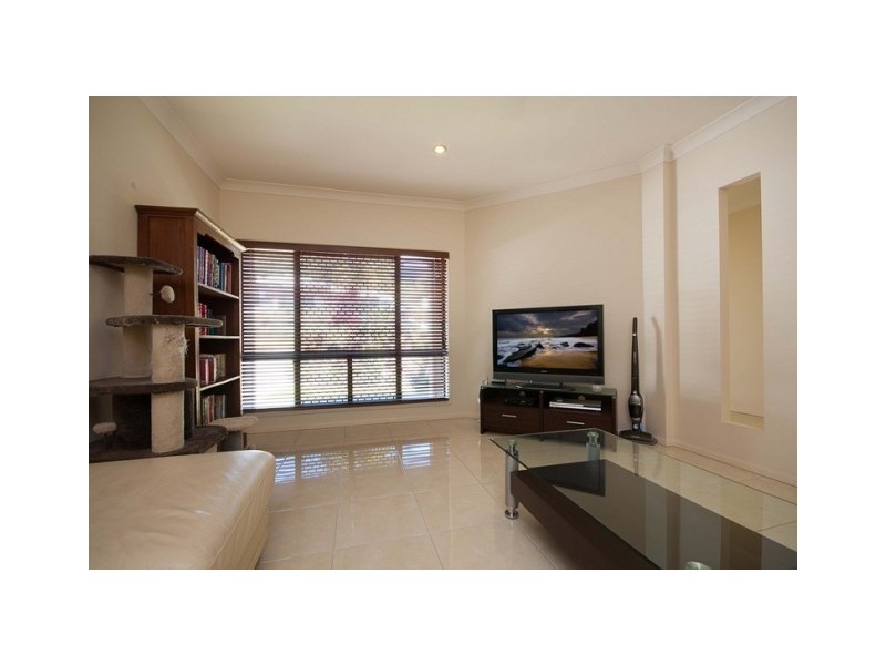 5 Quail Close, Woree QLD 4868