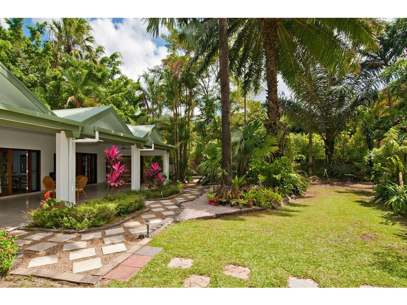 20  Mangano Close, Brinsmead QLD 4870
