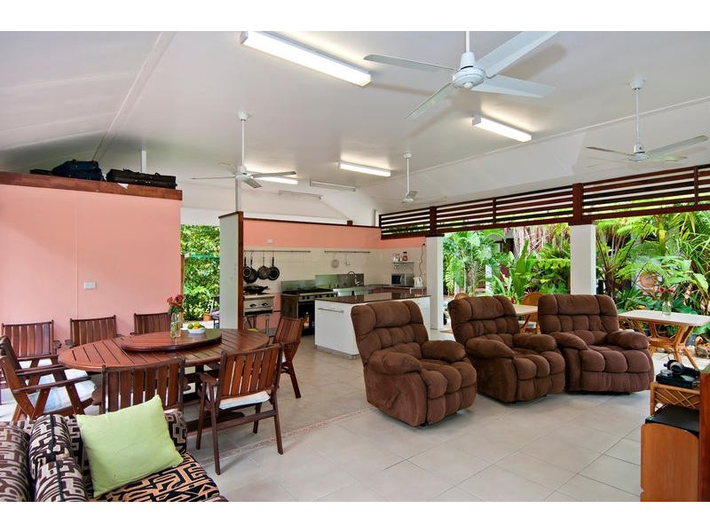 20  Mangano Close, Brinsmead QLD 4870