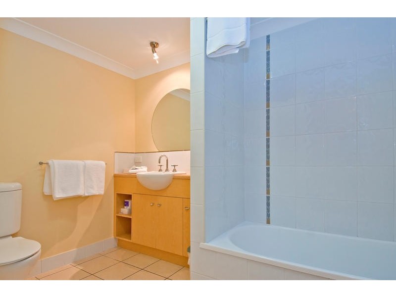 18/234A Grafton Street, Cairns North QLD 4870