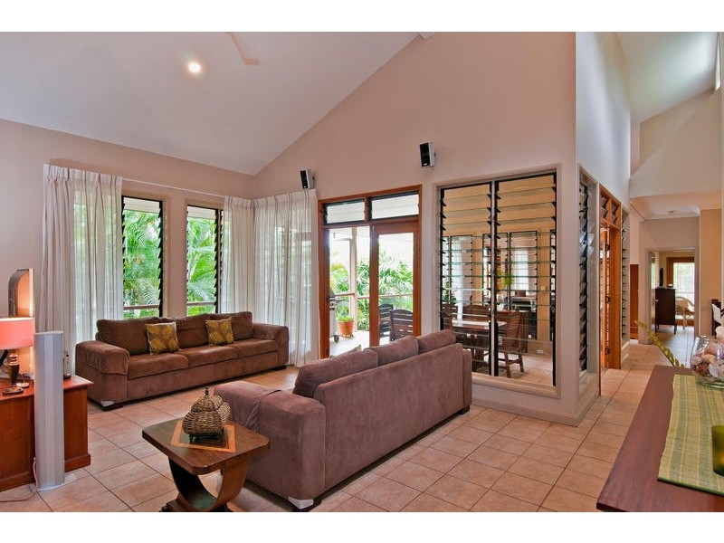 1  Primo Street, Freshwater QLD 4870