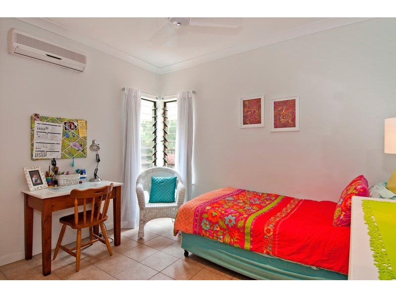 1  Primo Street, Freshwater QLD 4870