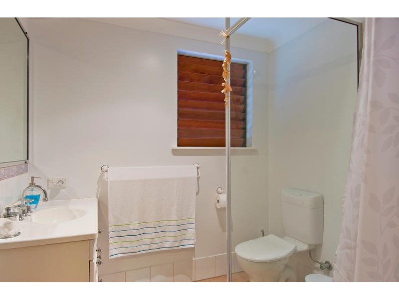 1  Primo Street, Freshwater QLD 4870