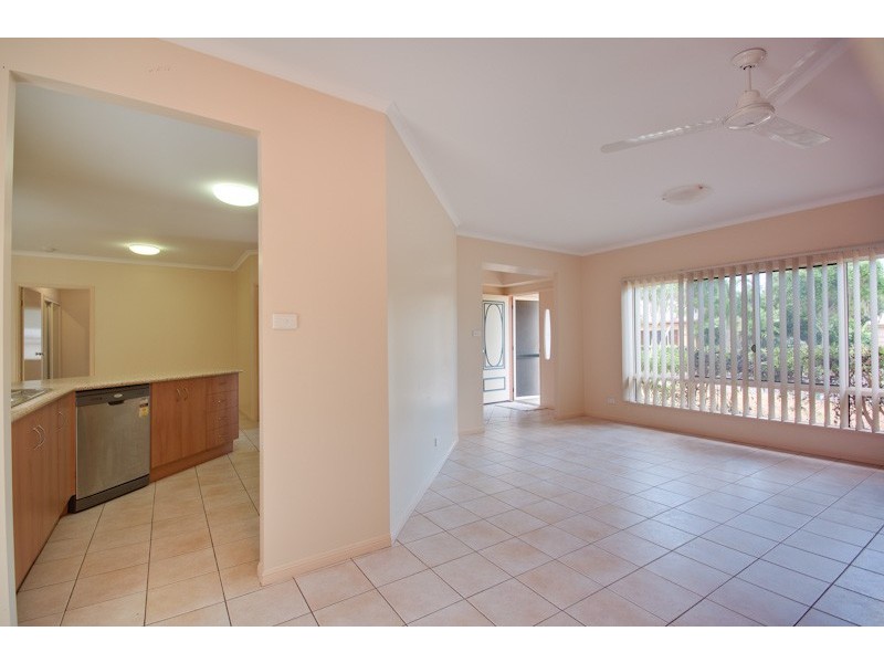 15 Obersky Close, Brinsmead QLD 4870