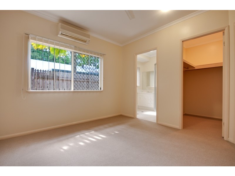 15 Obersky Close, Brinsmead QLD 4870