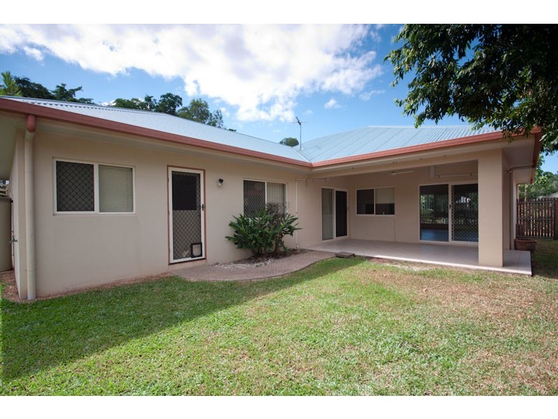15 Obersky Close, Brinsmead QLD 4870