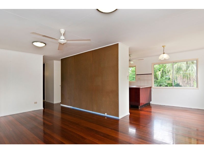 75  Macilwraith Street, Manoora QLD 4870