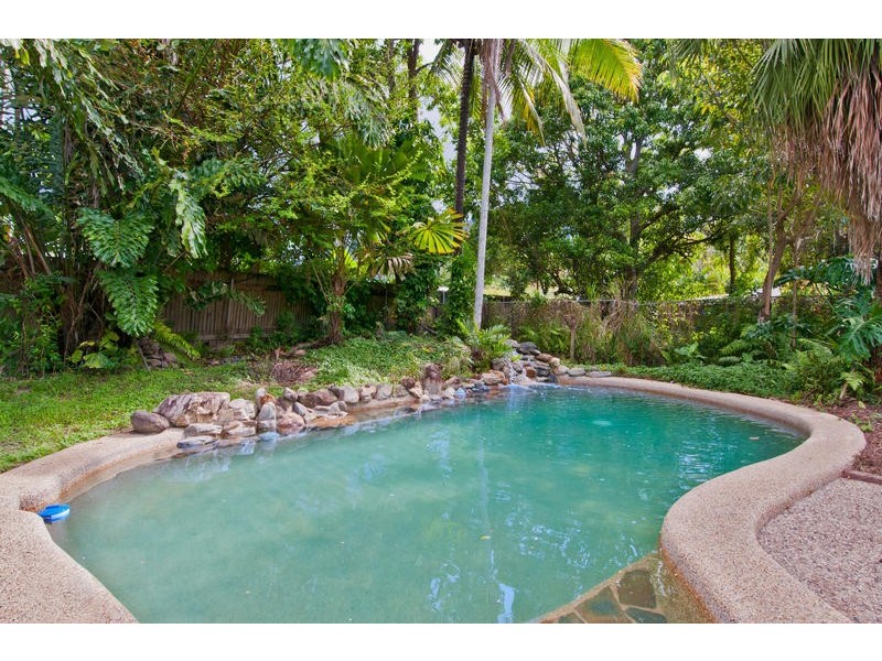 75  Macilwraith Street, Manoora QLD 4870